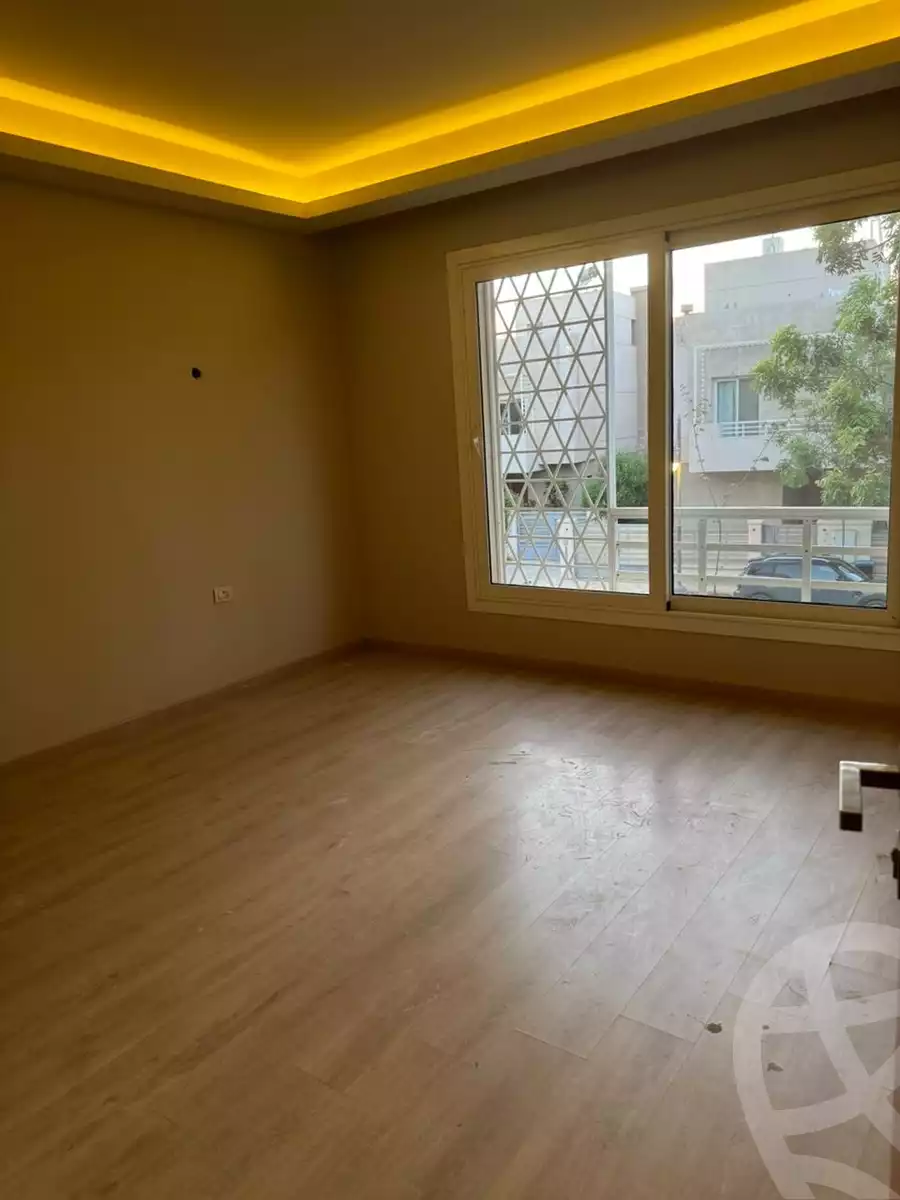 https://aqarmap.com.eg/en/listing/6036052-for-sale-cairo-el-sheikh-zayed-city-compounds-atrio