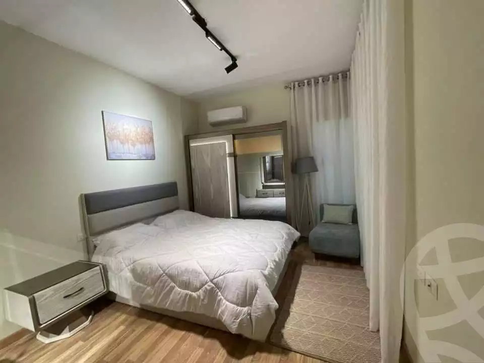 https://aqarmap.com.eg/en/listing/6036132-for-rent-cairo-el-sheikh-zayed-city-compounds-dh-drys
