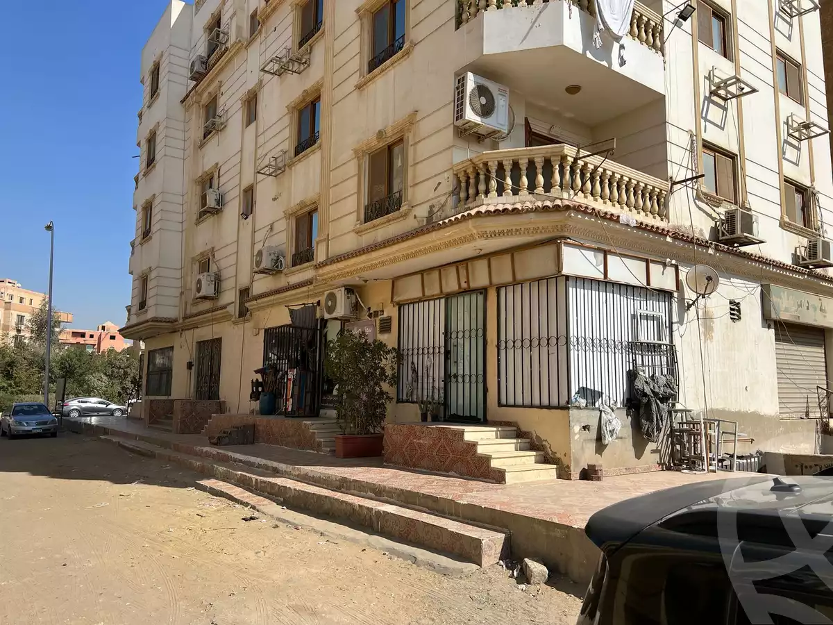 https://aqarmap.com.eg/ar/listing/6036288-for-sale-cairo-6th-of-october-el-ahyaa-neighborhood-1st-sixth-neighborhood