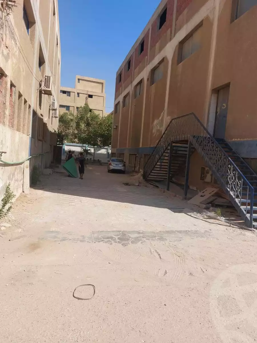 https://aqarmap.com.eg/ar/listing/6036544-for-sale-cairo-al-oubour-el-manateq-el-snaaya-first-industrial-zone