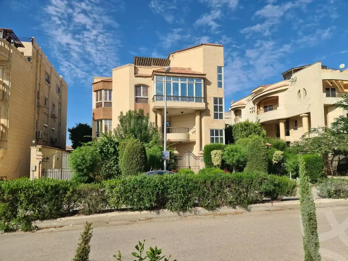 https://aqarmap.com.eg/en/listing/6036711-for-sale-cairo-new-cairo-el-ahyaa-second-neighborhood-street-66
