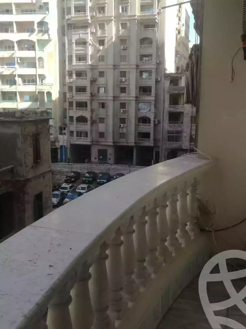 https://aqarmap.com.eg/ar/listing/6037388-for-sale-alexandria-lauran-mohammed-al-eqbal-st