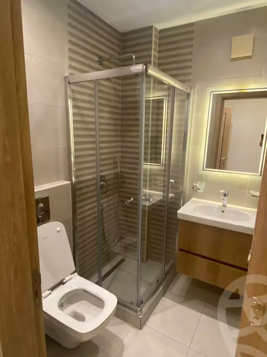 https://aqarmap.com.eg/en/listing/6037953-for-rent-cairo-new-cairo-lrhb-city-phase-1-ahmed-rami-st