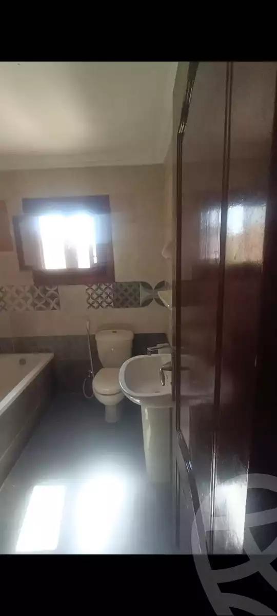 https://aqarmap.com.eg/ar/listing/6037957-for-rent-gharbia-tanta-tanta-city-el-kornish-rd
