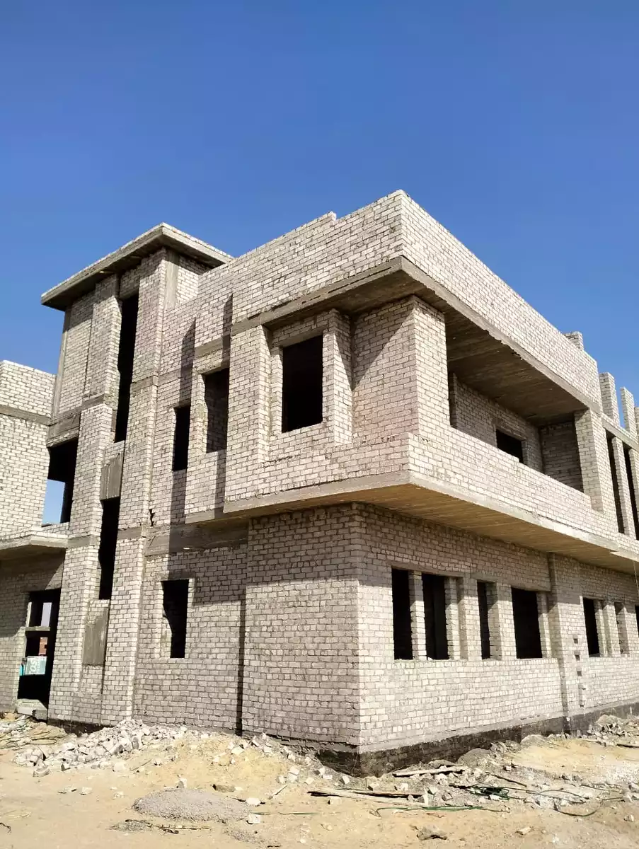 https://aqarmap.com.eg/en/listing/6038950-for-sale-cairo-el-sheikh-zayed-city-compounds-t-pearl-compound-torec
