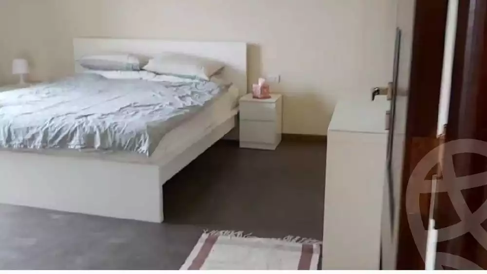 https://aqarmap.com.eg/en/listing/6039351-for-rent-cairo-new-cairo-compounds-hyde-park-centre-ville-hyde-park