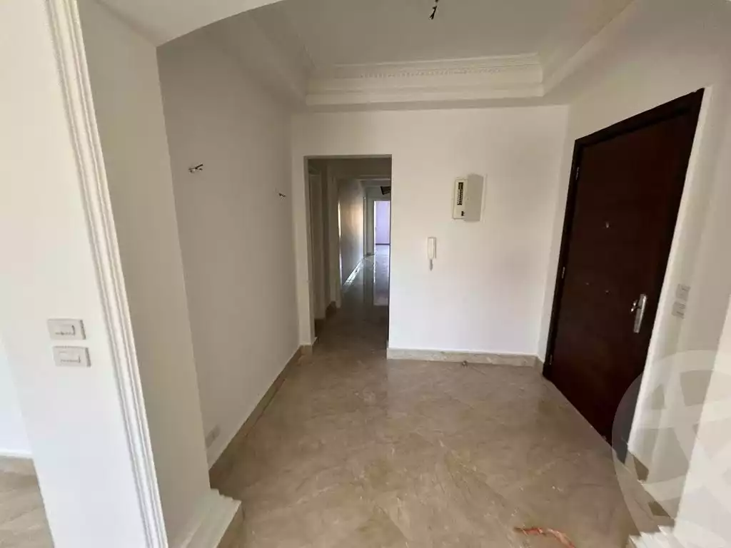 https://aqarmap.com.eg/en/listing/6041871-for-sale-cairo-el-sheikh-zayed-city-compounds-greens