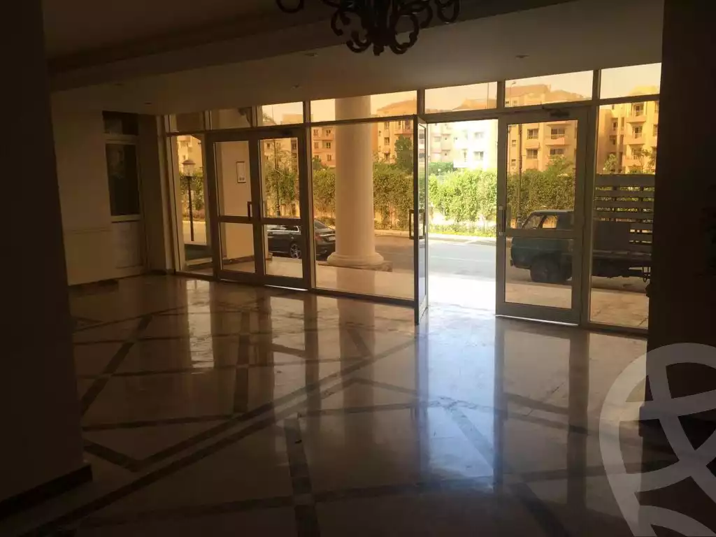 https://aqarmap.com.eg/en/listing/6041871-for-sale-cairo-el-sheikh-zayed-city-compounds-greens