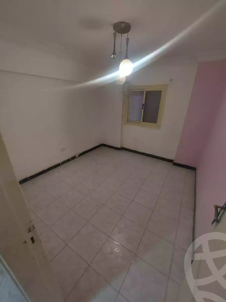 https://aqarmap.com.eg/en/listing/6044075-for-rent-cairo-helwan-helwan-el-sharkeya-heidar-st