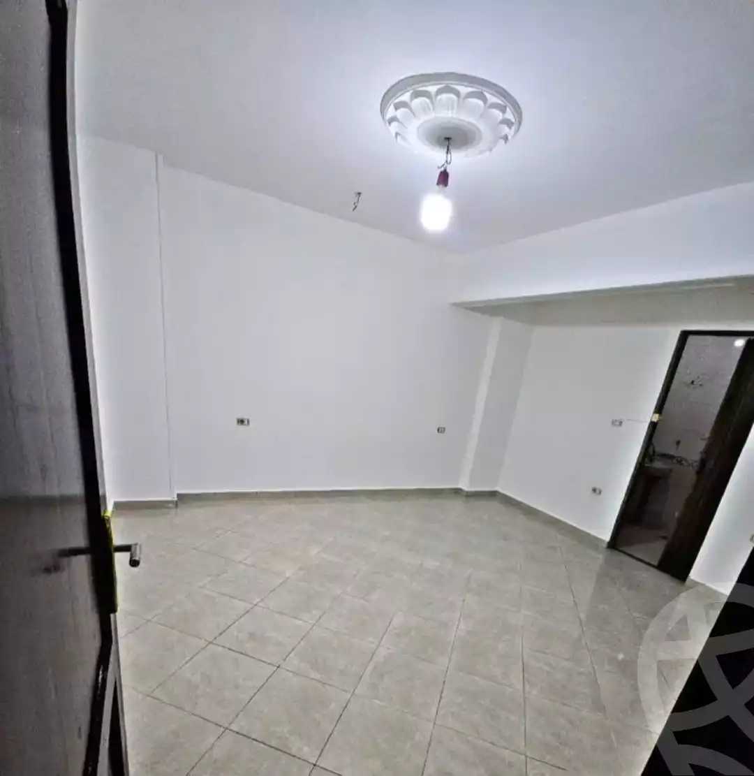 https://aqarmap.com.eg/en/listing/6044129-for-sale-cairo-helwan-helwan-el-sharkeya-mostafa-safwat-st