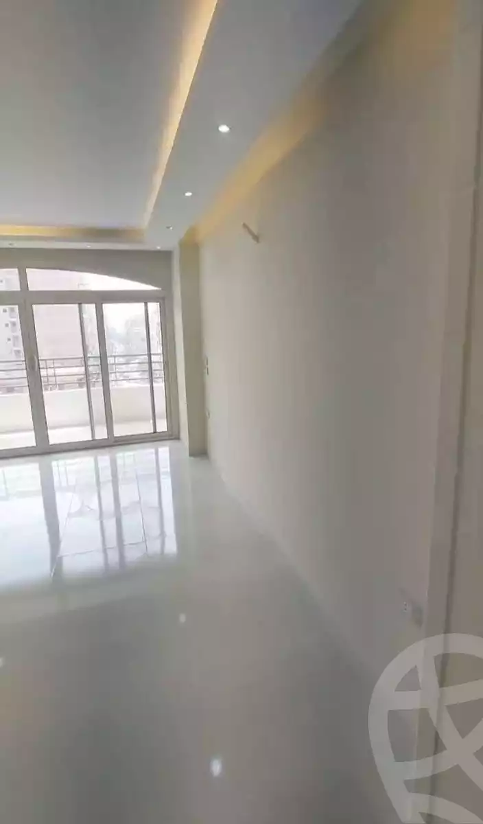 https://aqarmap.com.eg/en/listing/6045413-for-rent-cairo-helwan-helwan-el-sharkeya-heidar-st