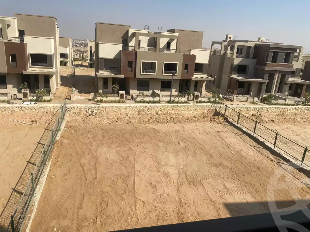 https://aqarmap.com.eg/en/listing/6048817-for-sale-cairo-6th-of-october-compounds-nyoum-october-arab-developmentt