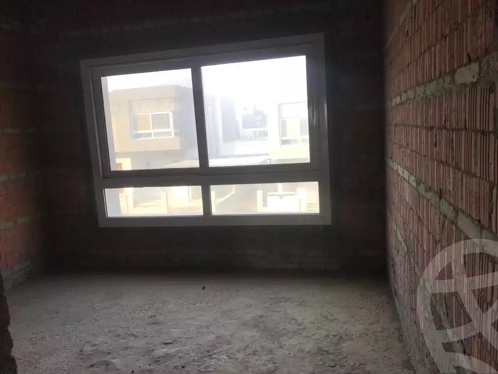 https://aqarmap.com.eg/en/listing/6048976-for-sale-cairo-el-sheikh-zayed-city-compounds-etapa