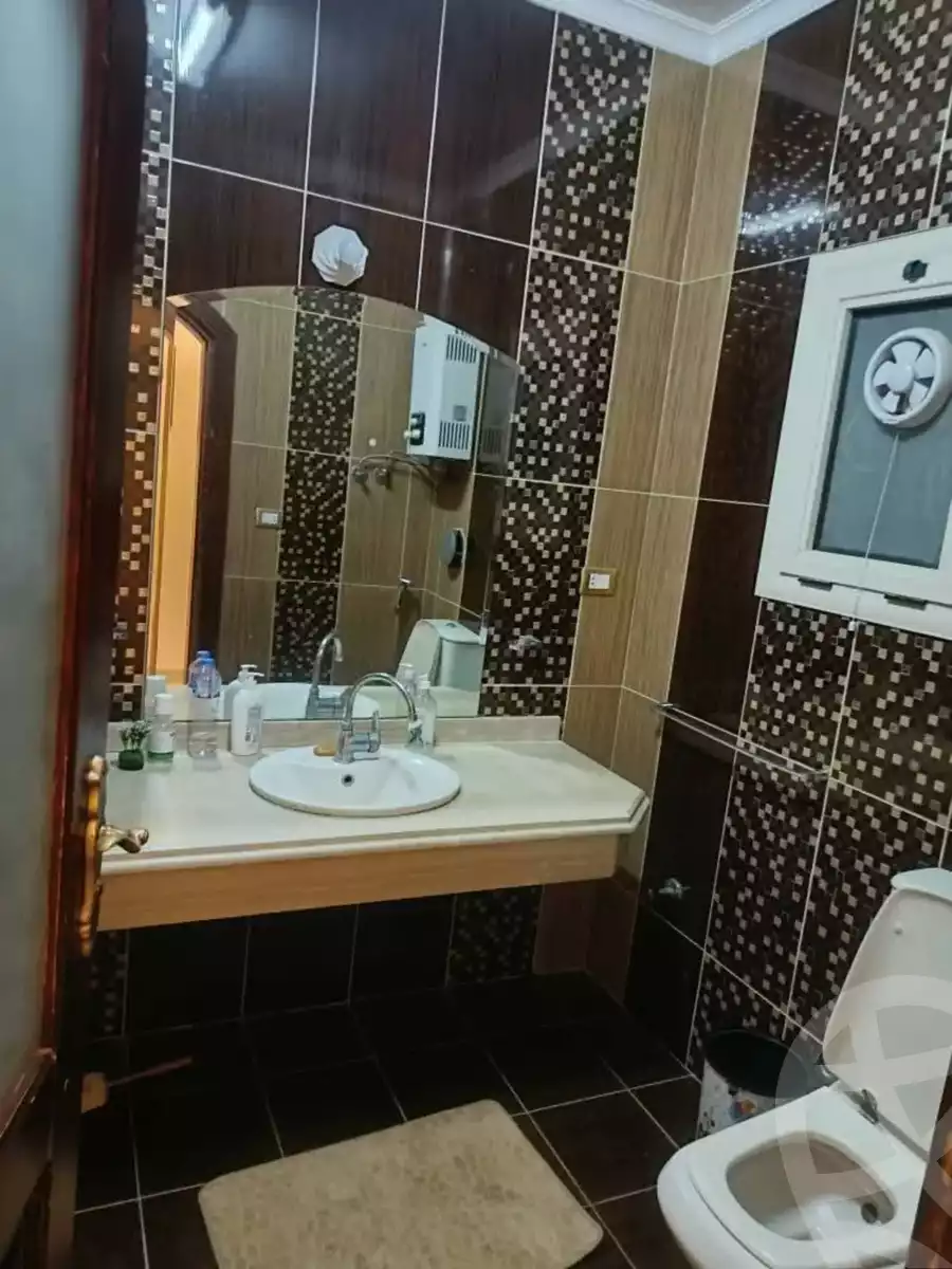https://aqarmap.com.eg/en/listing/6050164-for-rent-cairo-mokattam-lhdb-l-ly