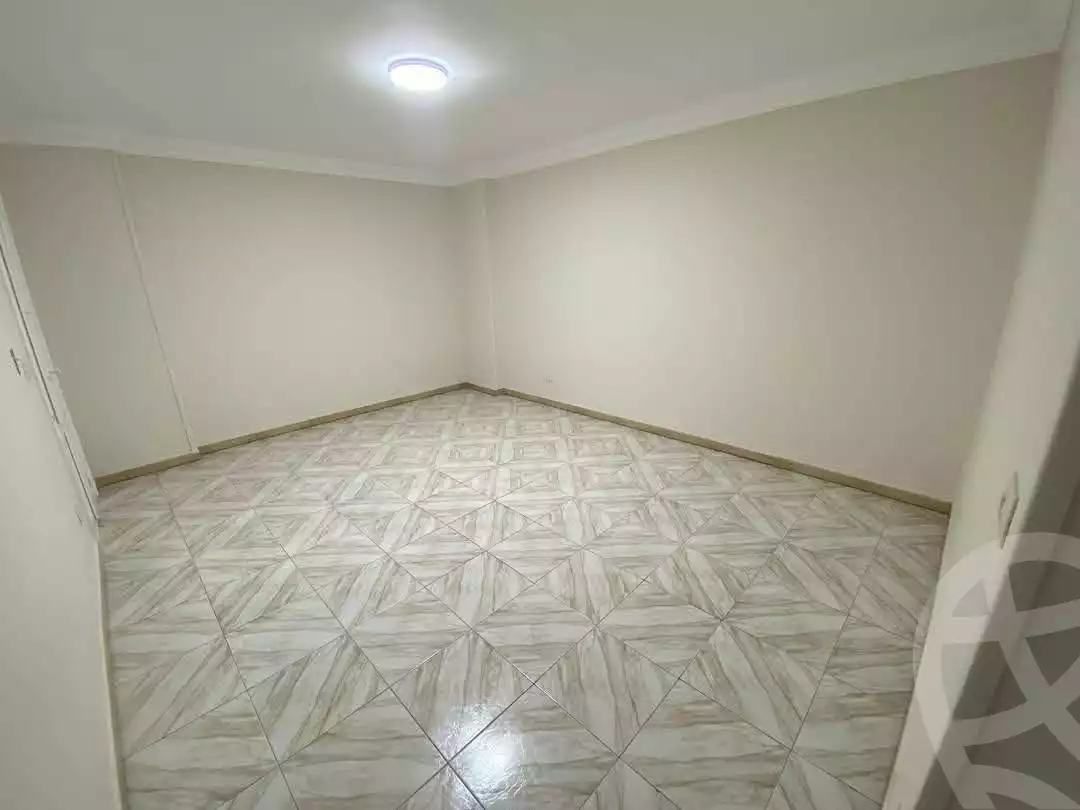 https://aqarmap.com.eg/en/listing/6050233-for-sale-cairo-helwan-mohamed-sayed-ahmed-st