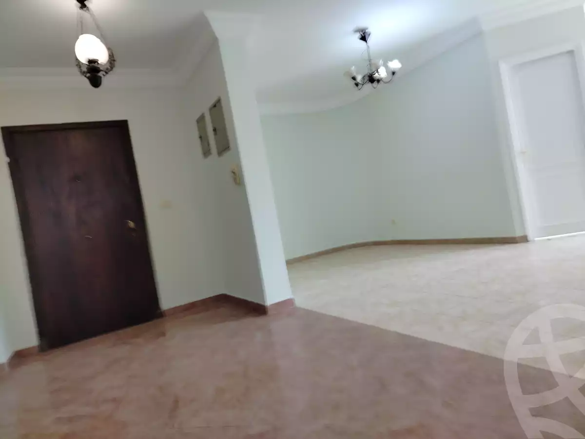 https://aqarmap.com.eg/ar/listing/6051801-for-rent-cairo-new-cairo-lrhb-city-phase-4-mostafa-kamel-st