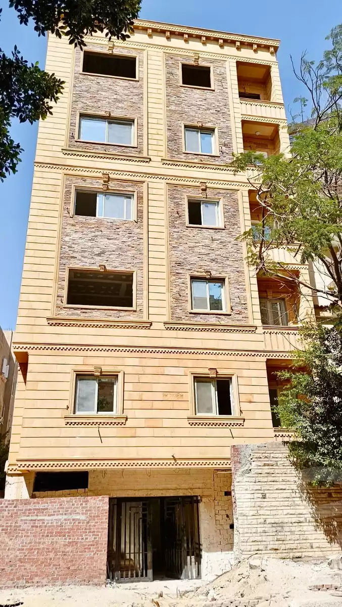 https://aqarmap.com.eg/ar/listing/6052201-for-sale-cairo-6th-of-october-el-ahyaa-neighborhood-1st-seventh-neighborhood
