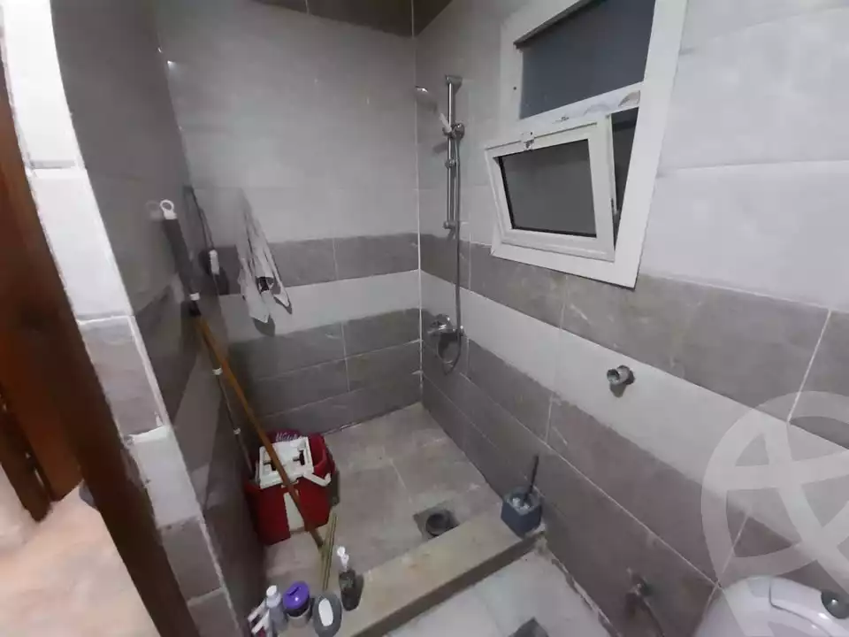 https://aqarmap.com.eg/en/listing/6052510-for-sale-alexandria-ganaklis-shr-mrtdy-bsh