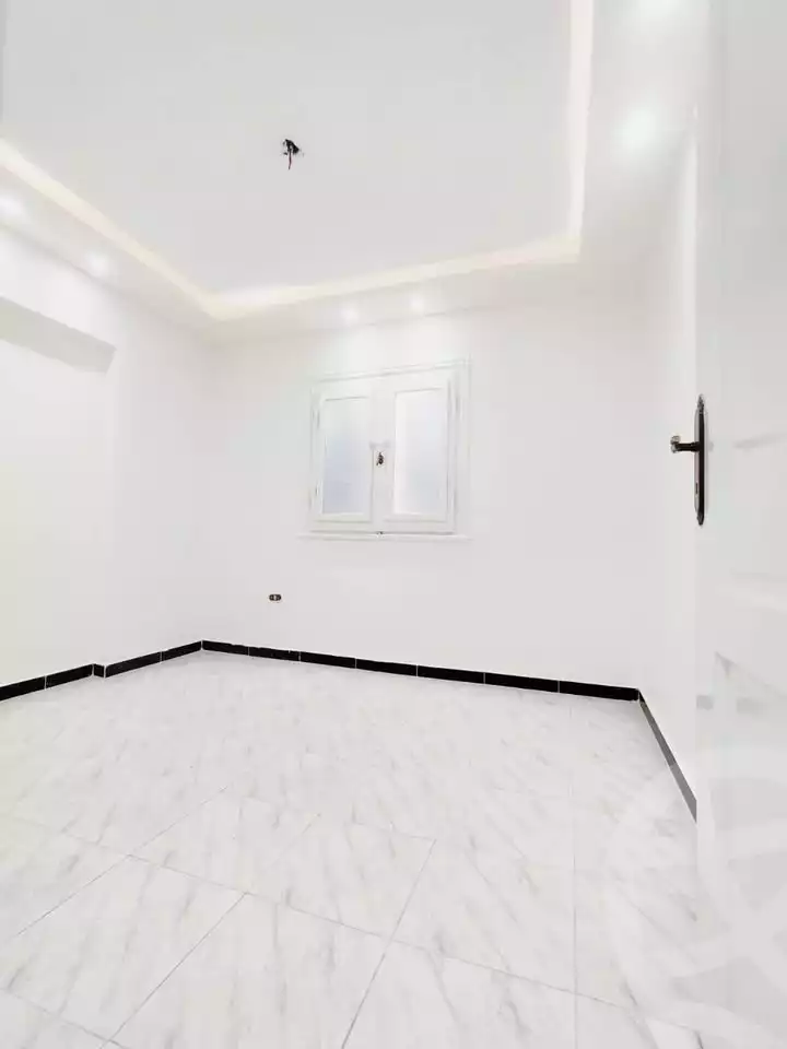 https://aqarmap.com.eg/en/listing/6052649-for-sale-alexandria-l-jmy-el-kilo-21
