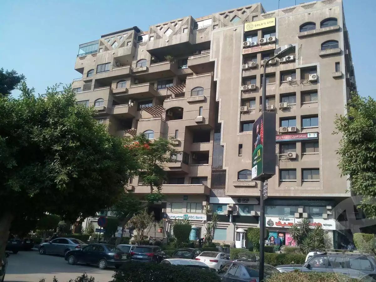 https://aqarmap.com.eg/en/listing/6053482-for-sale-cairo-el-maadi-shr-9