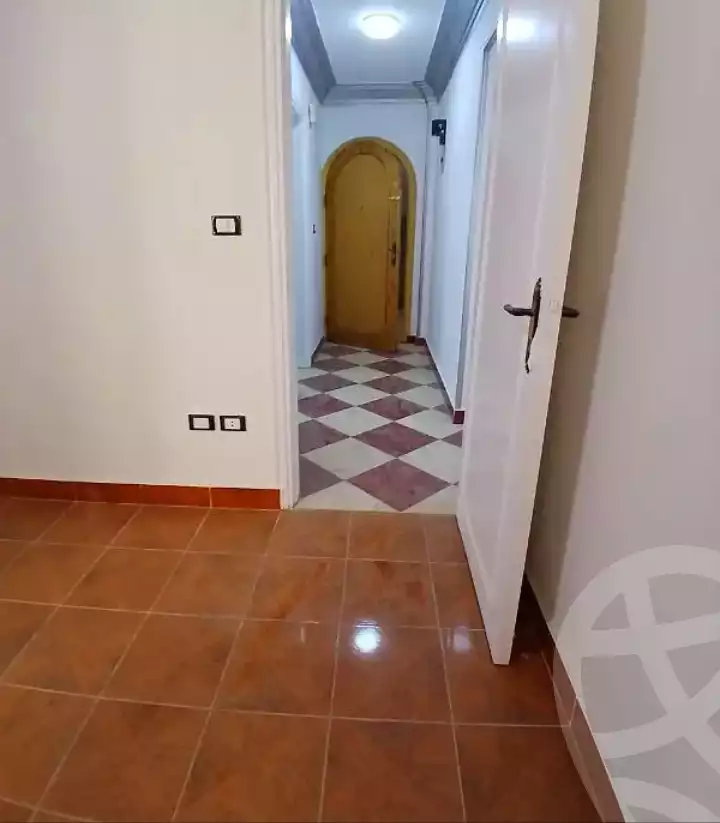https://aqarmap.com.eg/ar/listing/6053772-for-sale-alexandria-l-jmy-shataa-el-nakheel-street-45