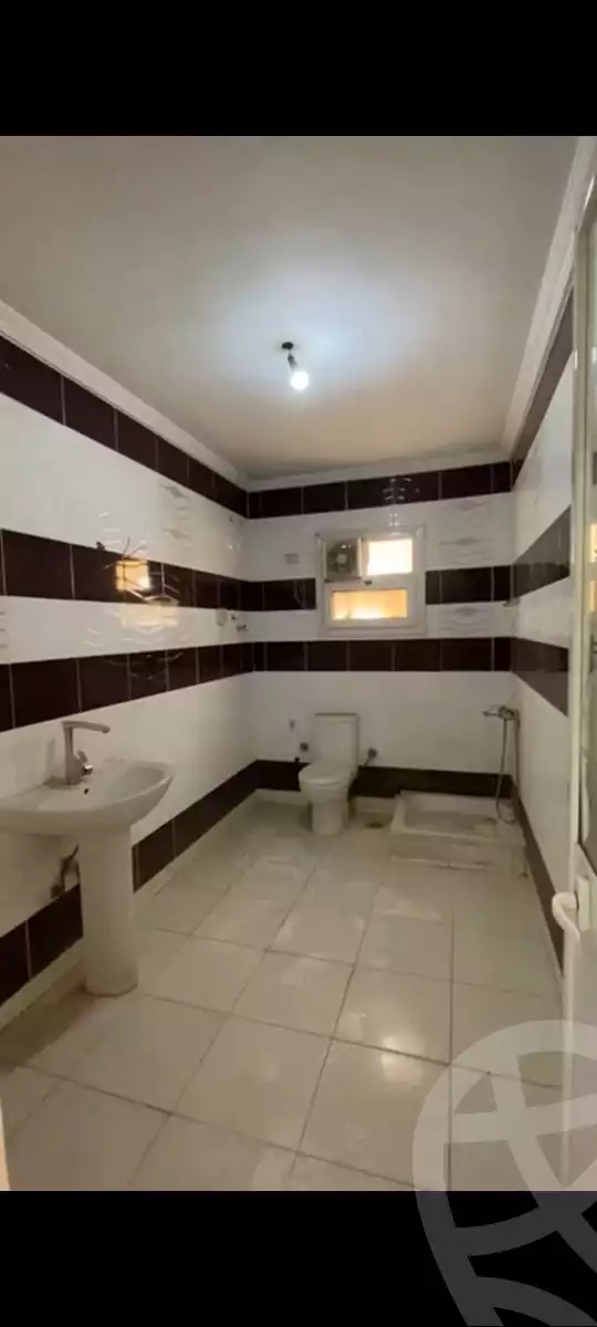 https://aqarmap.com.eg/en/listing/6053787-for-rent-cairo-mokattam-lhdb-l-ly-shareaa-9
