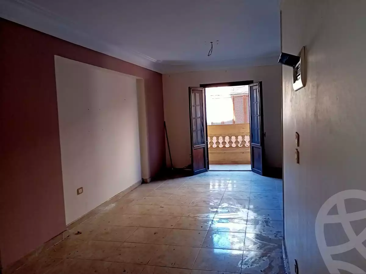 https://aqarmap.com.eg/ar/listing/6054378-for-sale-alexandria-l-jmy-lbytsh-ain-shams-st