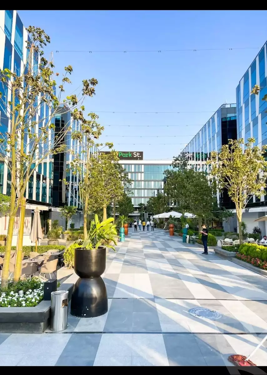https://aqarmap.com.eg/en/listing/6057920-for-sale-cairo-el-sheikh-zayed-city-compounds-capital-business-park