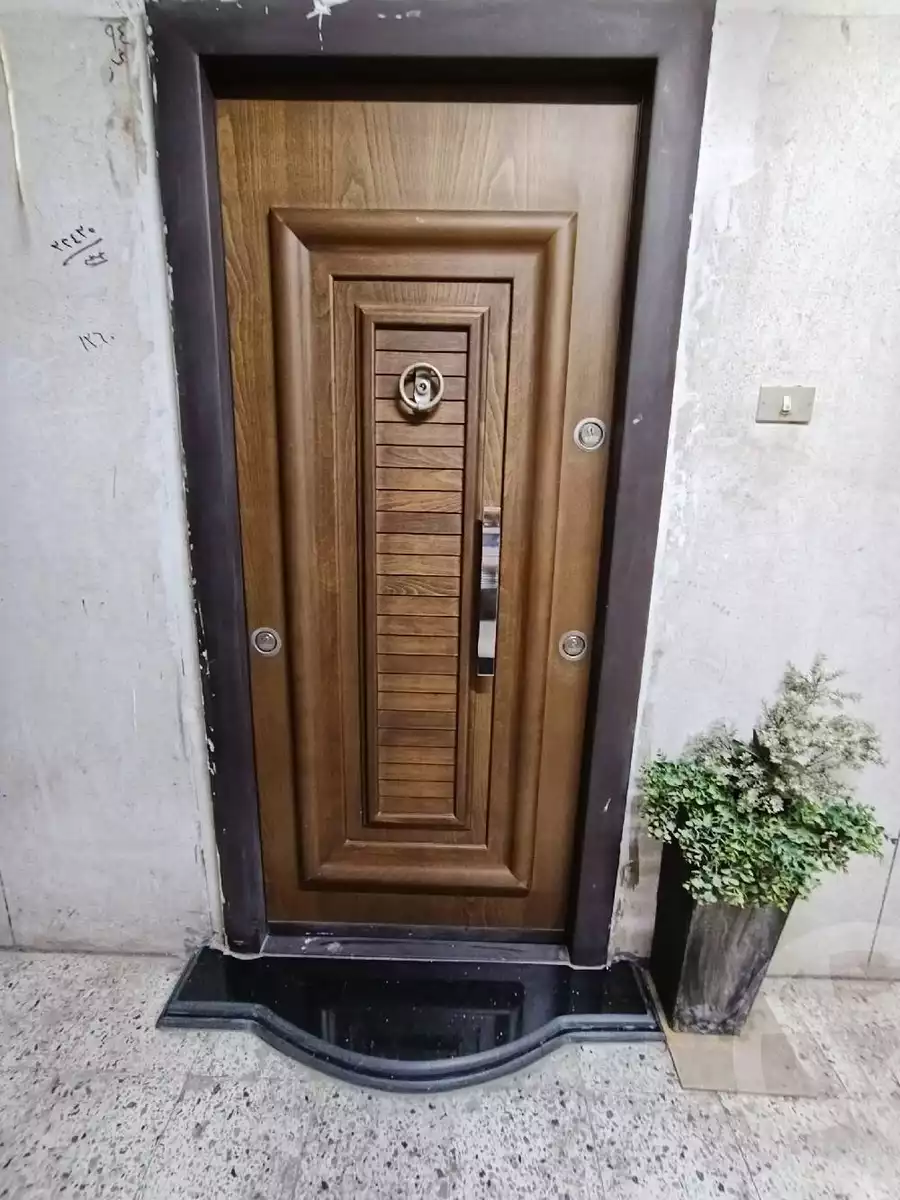 https://aqarmap.com.eg/en/listing/6058237-for-sale-asyut-asyut-city-el-azhar-st