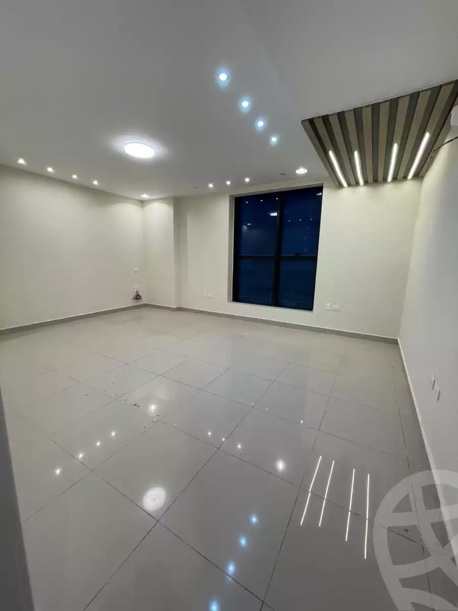 https://aqarmap.com.eg/ar/listing/6059113-for-rent-cairo-new-cairo-90th-street-northern-90th-street