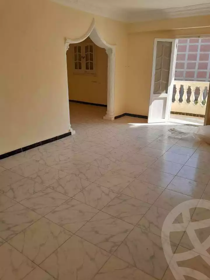 https://aqarmap.com.eg/en/listing/6059371-for-sale-alexandria-l-jmy-lbytsh-street-8
