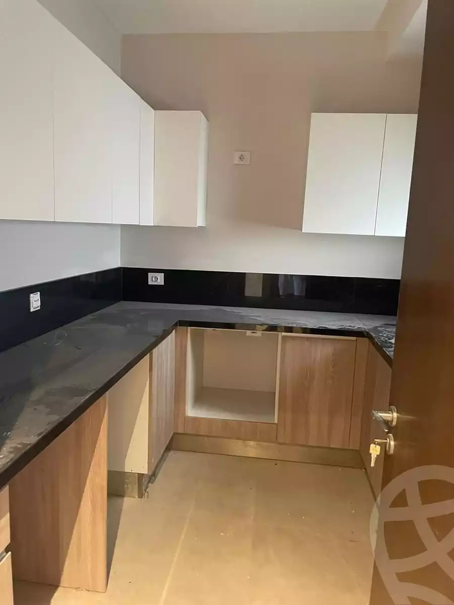 https://aqarmap.com.eg/en/listing/6060129-for-sale-cairo-el-sheikh-zayed-city-compounds-zyd-wr-llttwyr-park-towers-zed-el-sheikh-zayed-compound