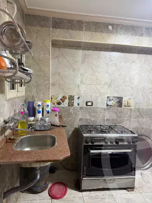 https://aqarmap.com.eg/en/listing/6060759-for-rent-cairo-helwan-hadayek-helwan-el-eshrein-st