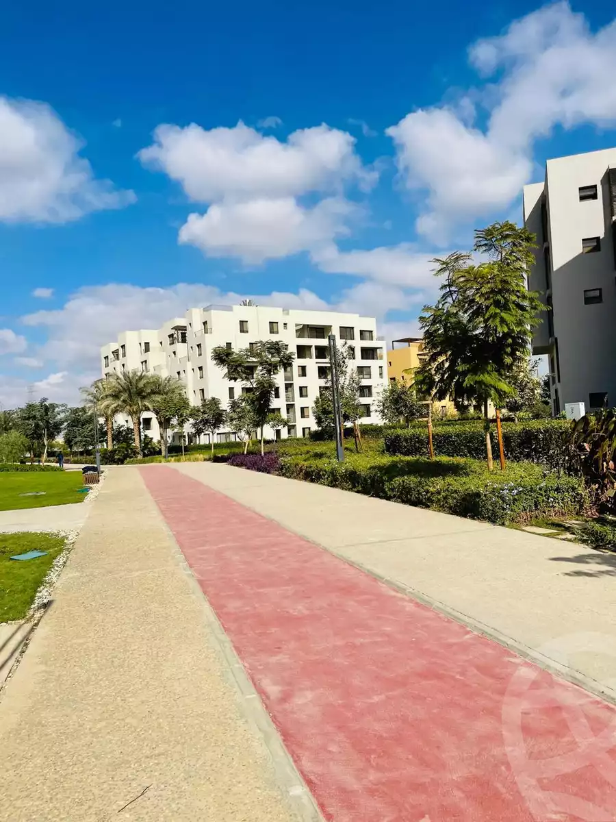 https://aqarmap.com.eg/ar/listing/6061931-for-sale-cairo-6th-of-october-hadaeq-october-kmbwnd-fy-hdyq-ktwbr-o-west-hillside-villas-o-west