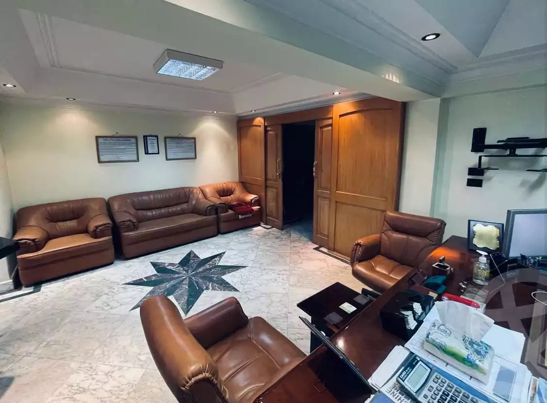 https://aqarmap.com.eg/en/listing/6063568-for-sale-cairo-mokattam-lhdb-l-ly-el-naforah-square
