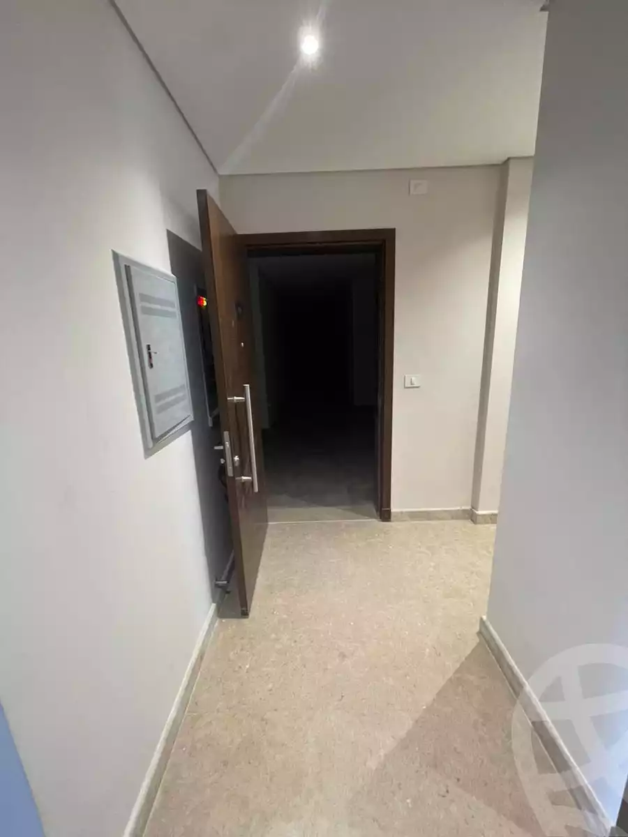 https://aqarmap.com.eg/ar/listing/6066090-for-rent-cairo-el-sheikh-zayed-city-compounds-zyd-wr-llttwyr-park-towers-zed-el-sheikh-zayed-compound
