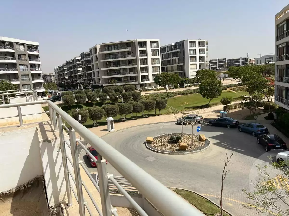 https://aqarmap.com.eg/en/listing/6067202-for-sale-cairo-new-cairo-compounds-eastown-spectrum-eastown-compound