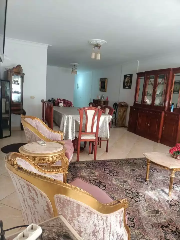 https://aqarmap.com.eg/ar/listing/6067565-for-sale-alexandria-ganaklis-shr-mrtdy-bsh