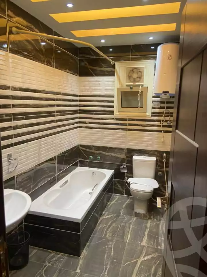 https://aqarmap.com.eg/en/listing/6067873-for-rent-cairo-mokattam-lhdb-l-ly