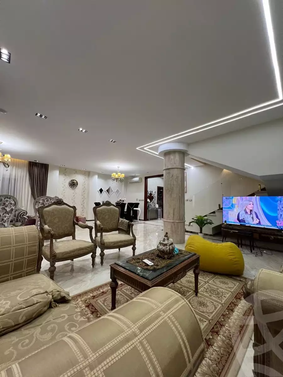 https://aqarmap.com.eg/ar/listing/6069080-for-sale-cairo-el-sheikh-zayed-city-compounds-el-khamayel