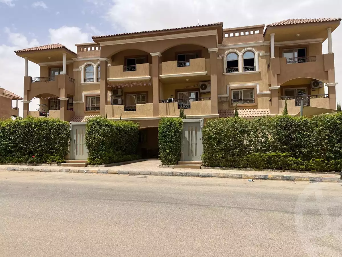 https://aqarmap.com.eg/en/listing/6069389-for-sale-cairo-el-sheikh-zayed-city-compounds-el-khamayel