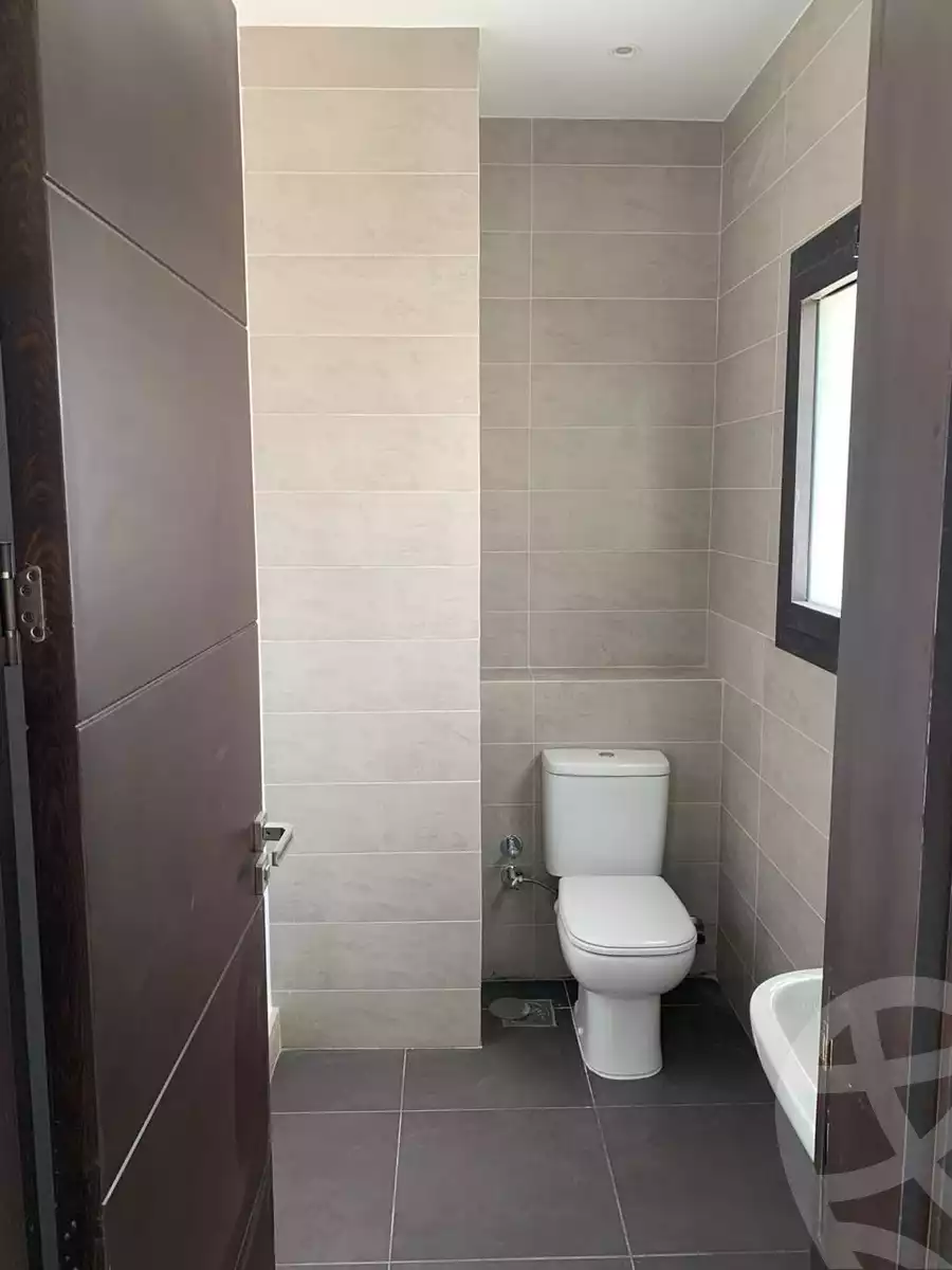 https://aqarmap.com.eg/ar/listing/6069400-for-rent-cairo-el-sheikh-zayed-city-compounds-kmbwnd-wyst-twn-swdyk