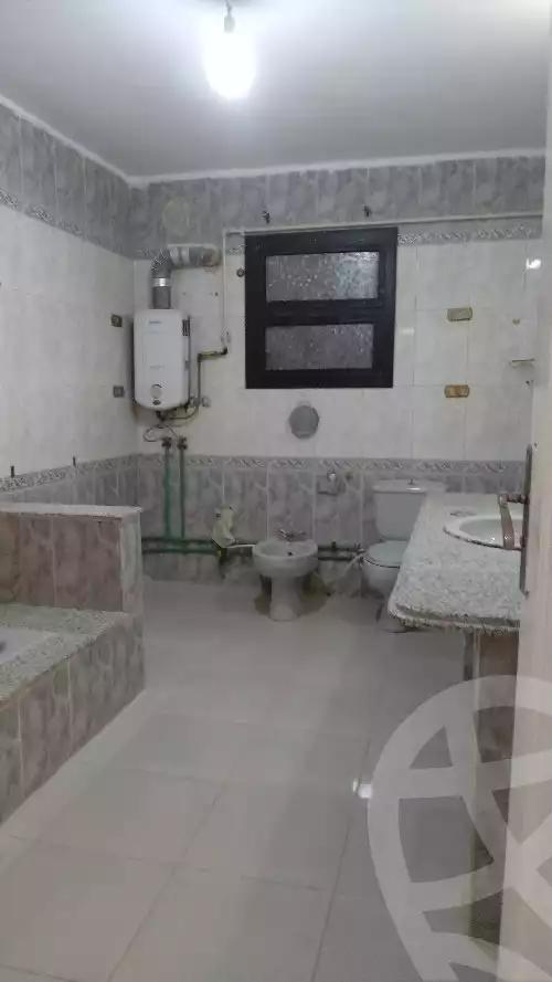 https://aqarmap.com.eg/en/listing/6069684-for-rent-cairo-heliopolis-heliopolis-square-shr-lhjz