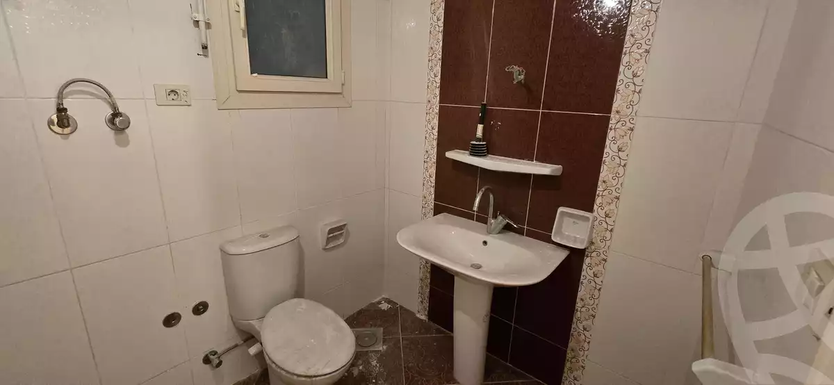https://aqarmap.com.eg/en/listing/6072584-for-sale-alexandria-fleming