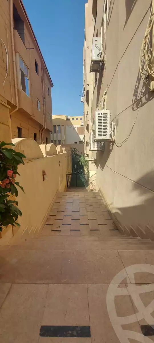 https://aqarmap.com.eg/en/listing/6073753-for-sale-cairo-new-cairo-ganob-el-akadamiya-south-academy-z