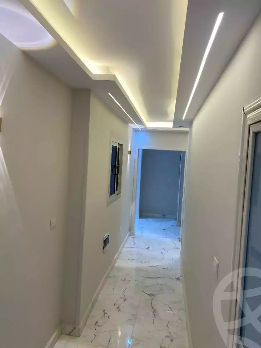https://aqarmap.com.eg/en/listing/6076233-for-sale-cairo-helwan-helwan-el-sharkeya-mostafa-safwat-st