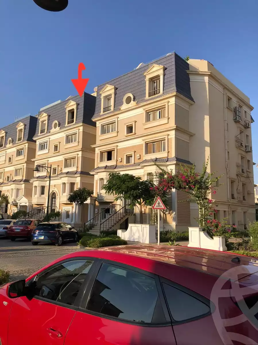 https://aqarmap.com.eg/en/listing/6076341-for-sale-cairo-new-cairo-compounds-mountain-view-hyde-park