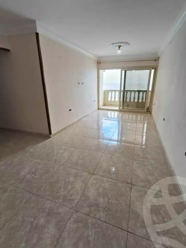 https://aqarmap.com.eg/ar/listing/6078997-for-rent-alexandria-el-max