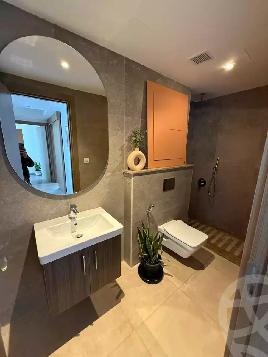 https://aqarmap.com.eg/ar/listing/6079547-for-sale-cairo-el-sheikh-zayed-city-compounds-zyd-wr-llttwyr