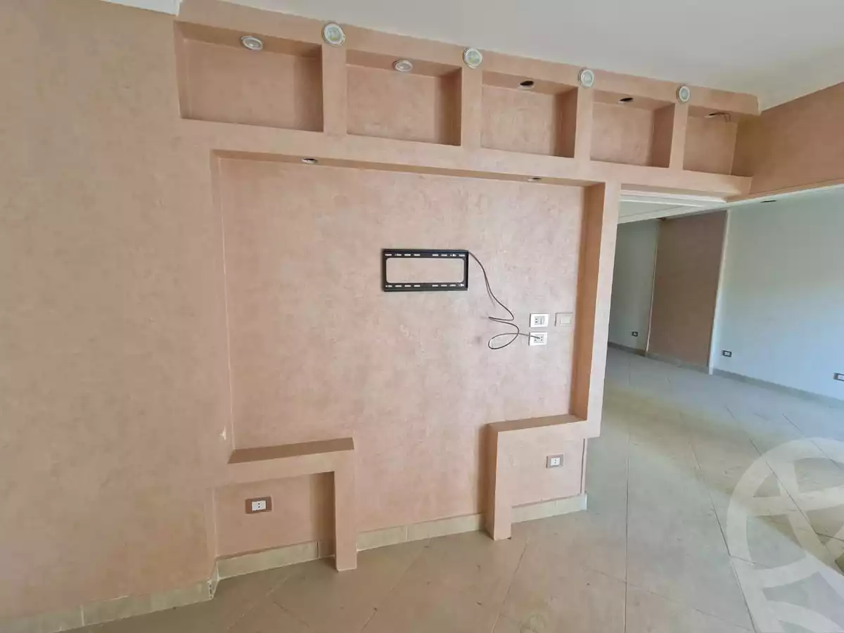 https://aqarmap.com.eg/en/listing/6079803-for-sale-cairo-mokattam-compounds-kmbwnd-jwldn-jyts